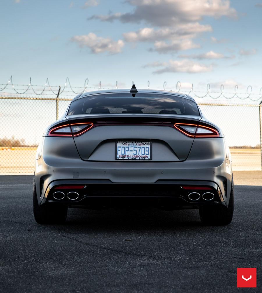  Kia Stinger GT on Vossen Wheels (HF-2) 2019 года  (фото 24 из 26)